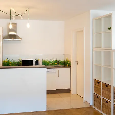 Top! Gemuetliches Studio-apartment Zentral, Wlan, Kueche Essen
